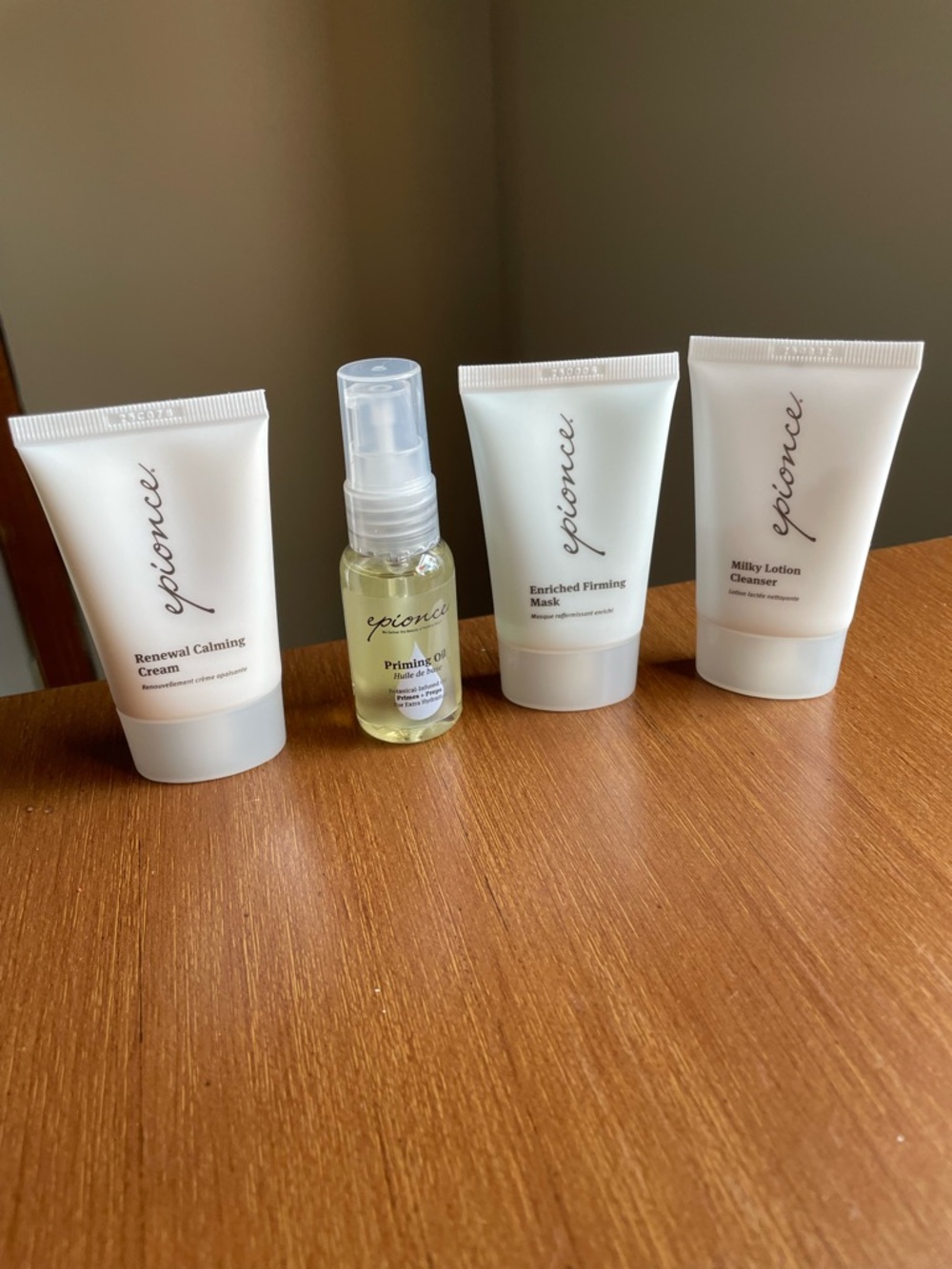 NWOT Epionce Essential Recovery Kit 4 Piece Priming Oil Lotion Mask Cream